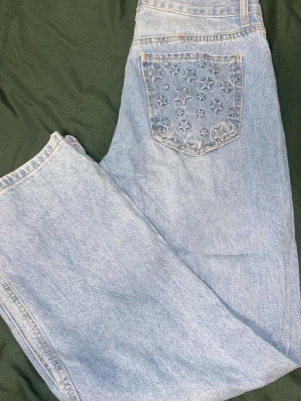 Forever 21 Blue Jeans Star Back Pockets Size 27